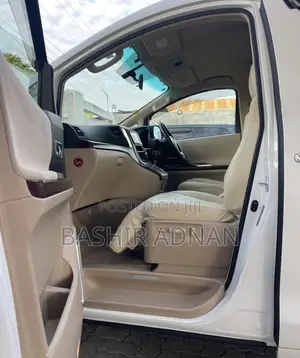 Toyota Alphard 2.4 Petrol FWD 2009 Off white