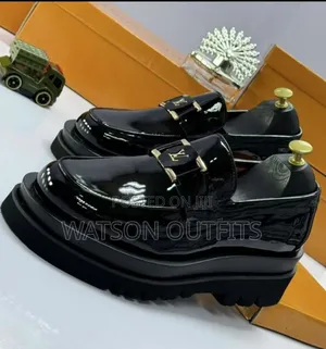 Smartly Big and Thick Sole Leather Shoes