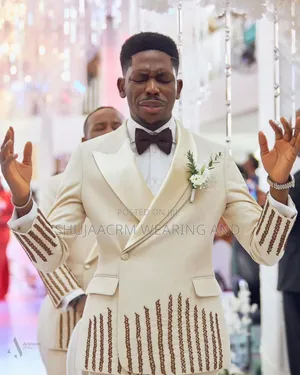 Suti Mpya/Zimeingia/Outstanding Suits