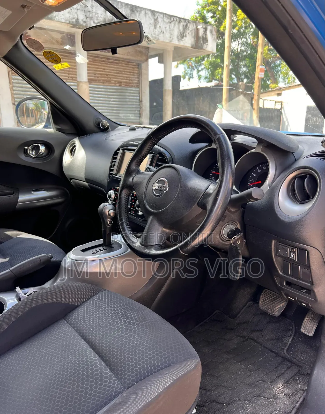 Nissan Juke 2011 Blue