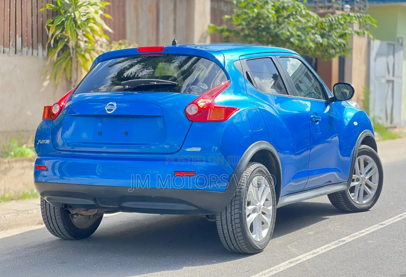 Nissan Juke 2011 Blue