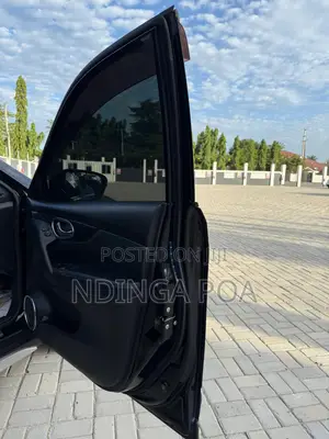 Nissan X-Trail 2.0 Petrol FWD 2014 Black