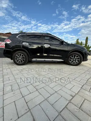 Nissan X-Trail 2.0 Petrol FWD 2014 Black