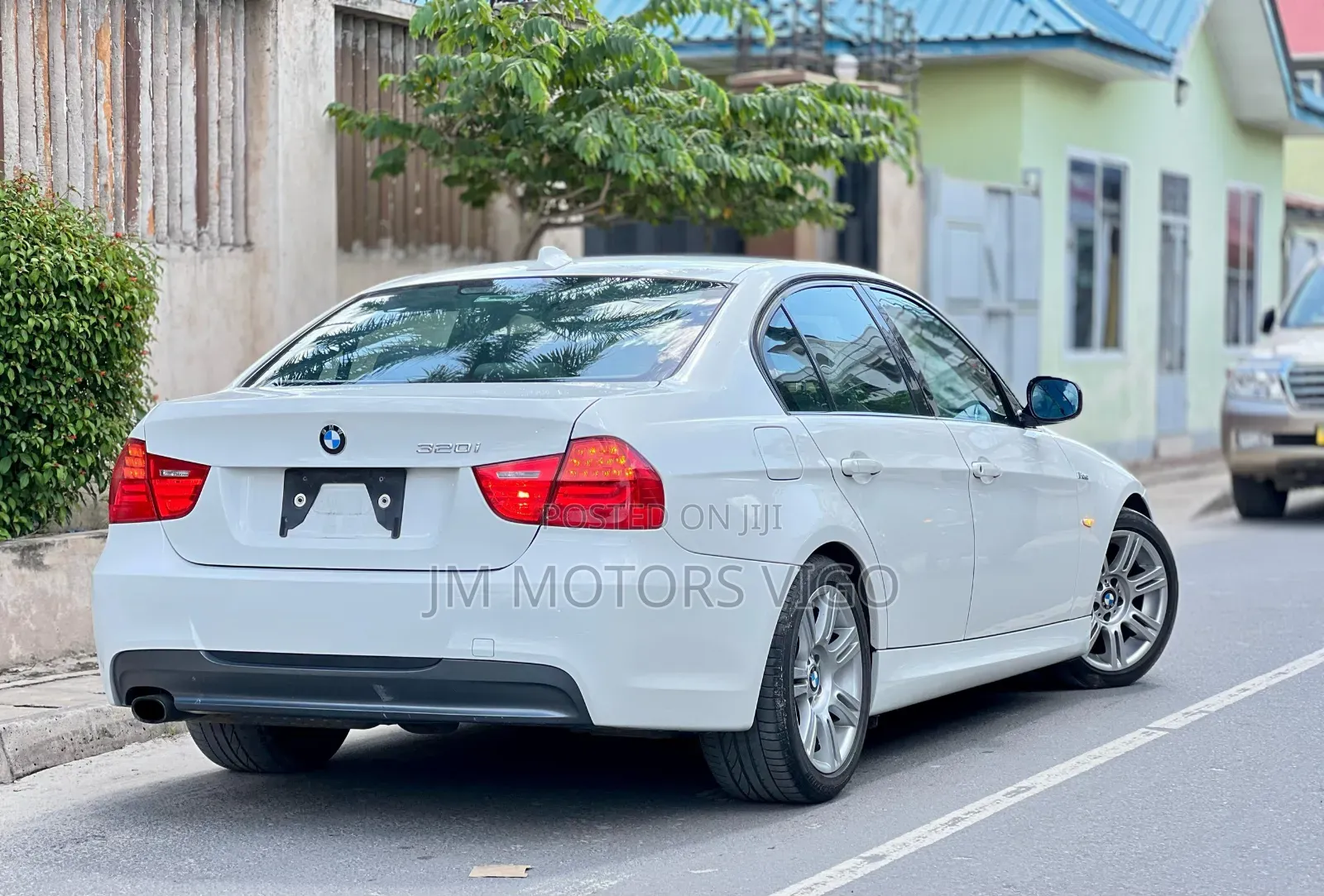 BMW 3 Series 2010 Pearl