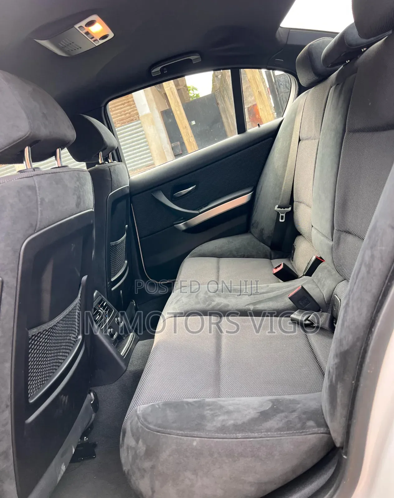 BMW 3 Series 2010 Pearl
