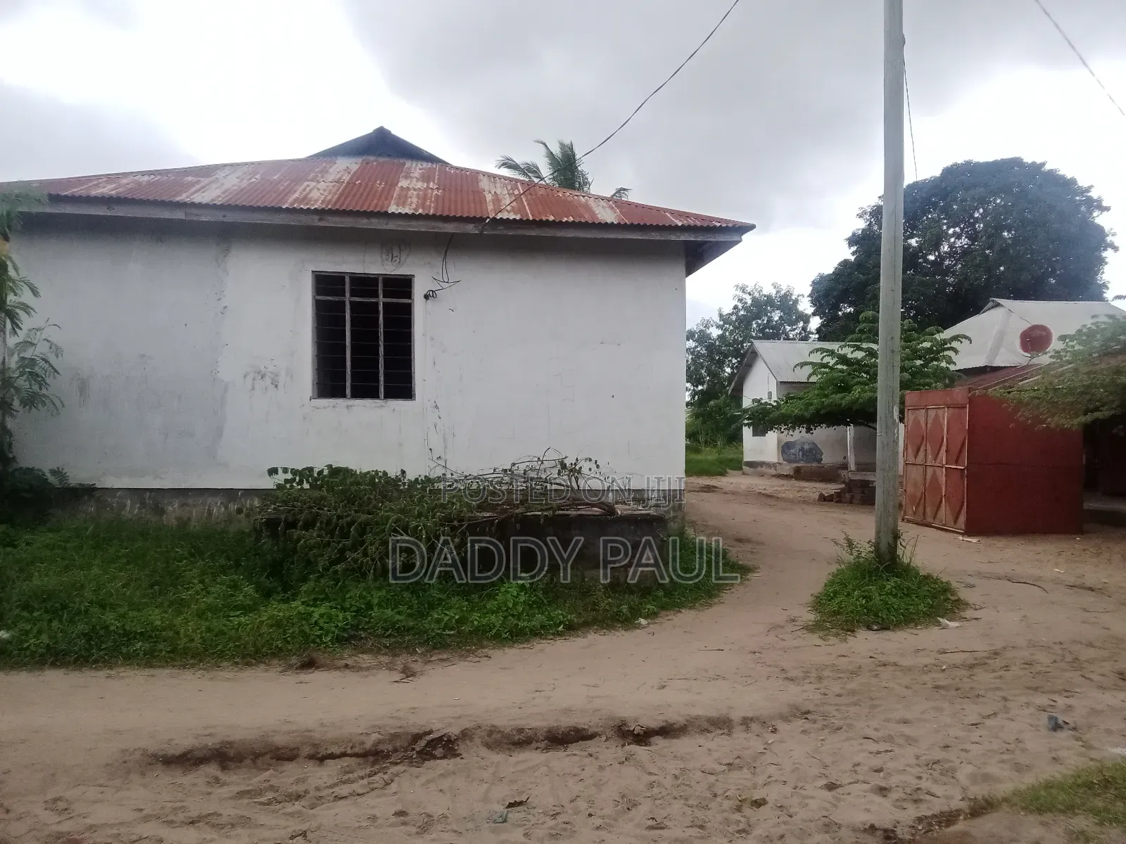 12bdrm House in Bago for sale