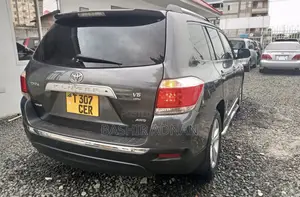 Toyota Kluger 2011 Gray