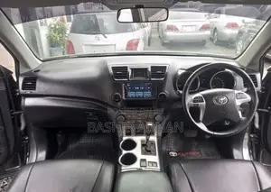 Toyota Kluger 2011 Gray