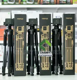Original D900 Tripod Stand Heavy Duty Camera, Phone, R/Light