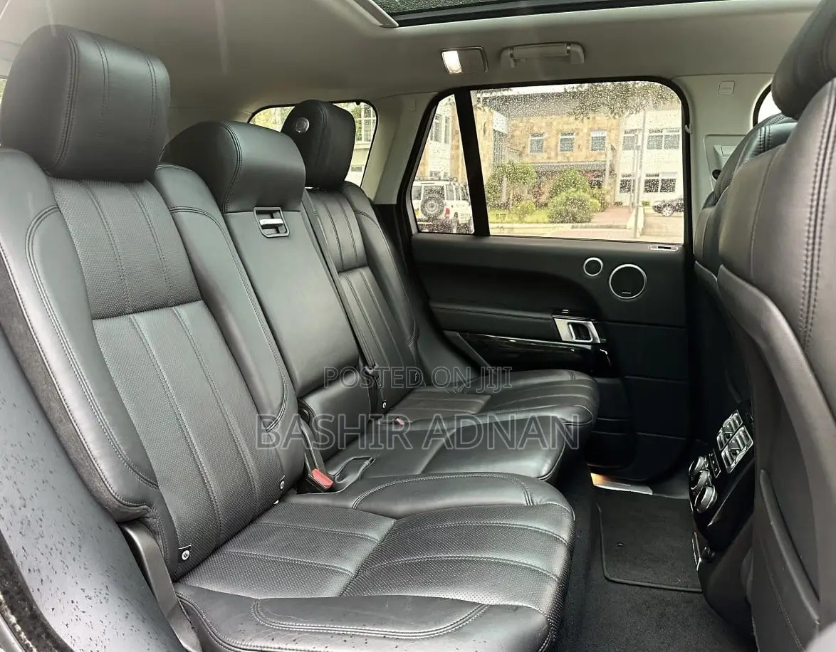 Land Rover Range Rover Vogue 2016 Matt Black