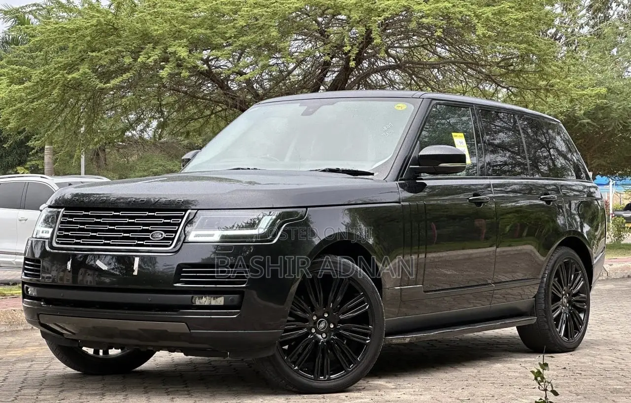 Land Rover Range Rover Vogue 2016 Matt Black