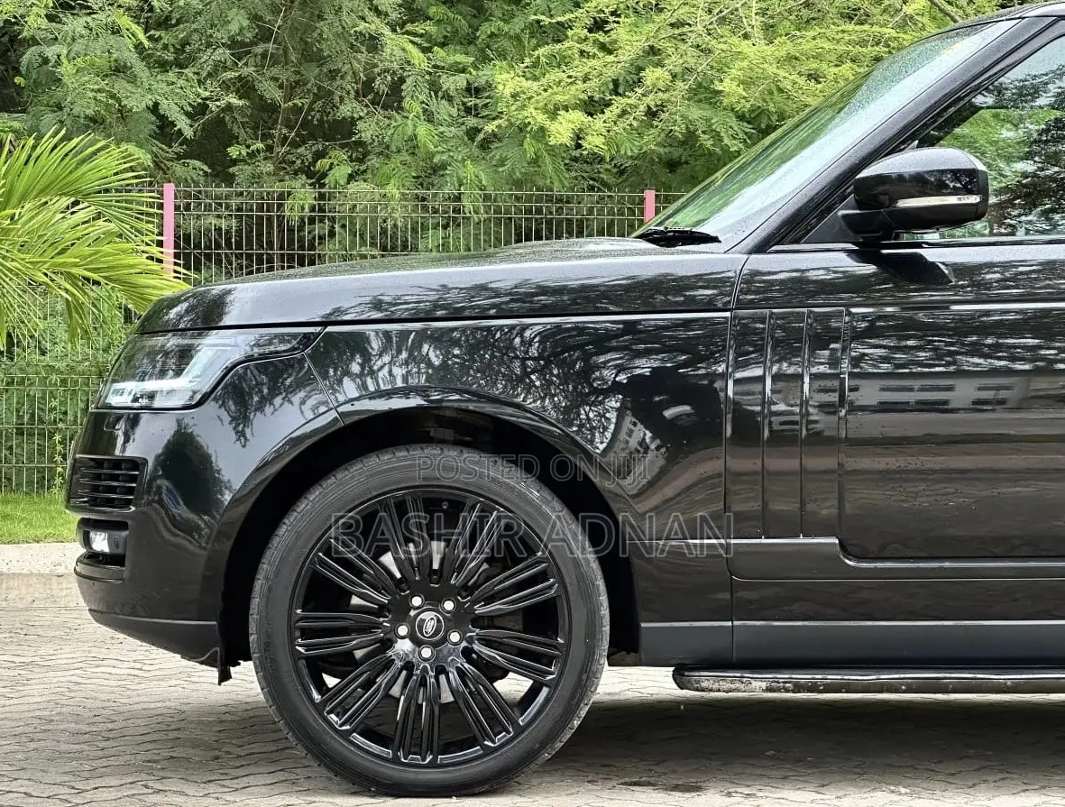 Land Rover Range Rover Vogue 2016 Matt Black