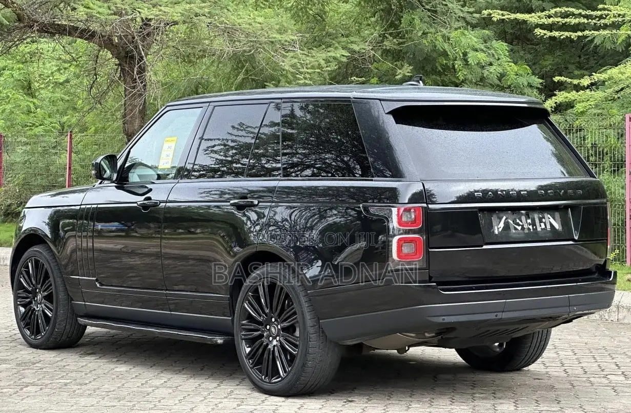 Land Rover Range Rover Vogue 2016 Matt Black