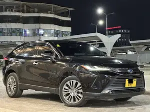 Toyota Harrier 2.5 Hybrid 2021 Black