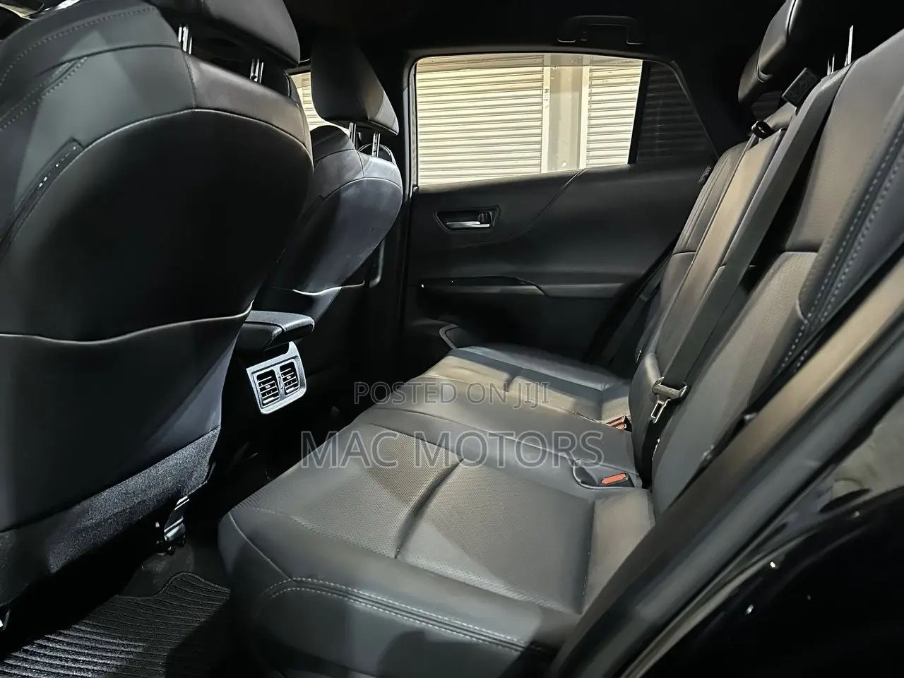 Toyota Harrier 2.5 Hybrid 2021 Black