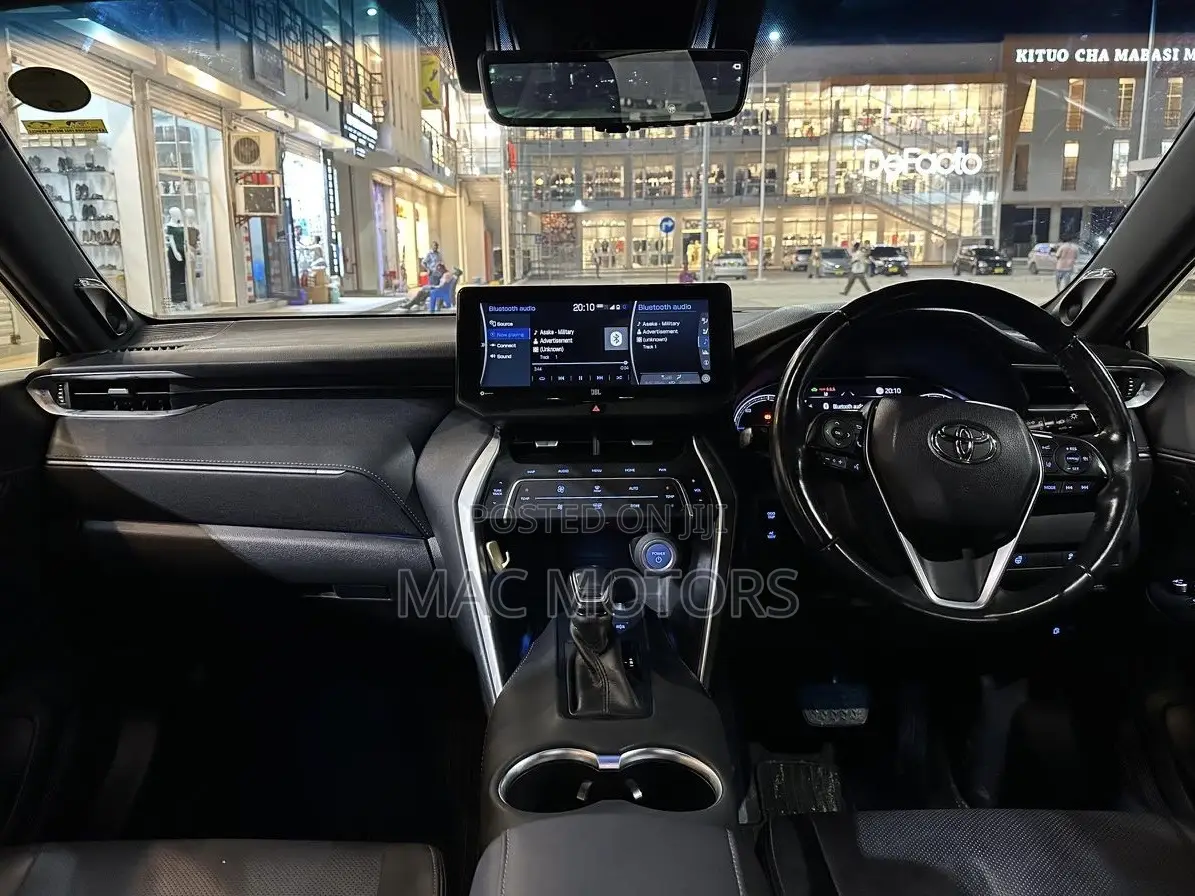 Toyota Harrier 2.5 Hybrid 2021 Black