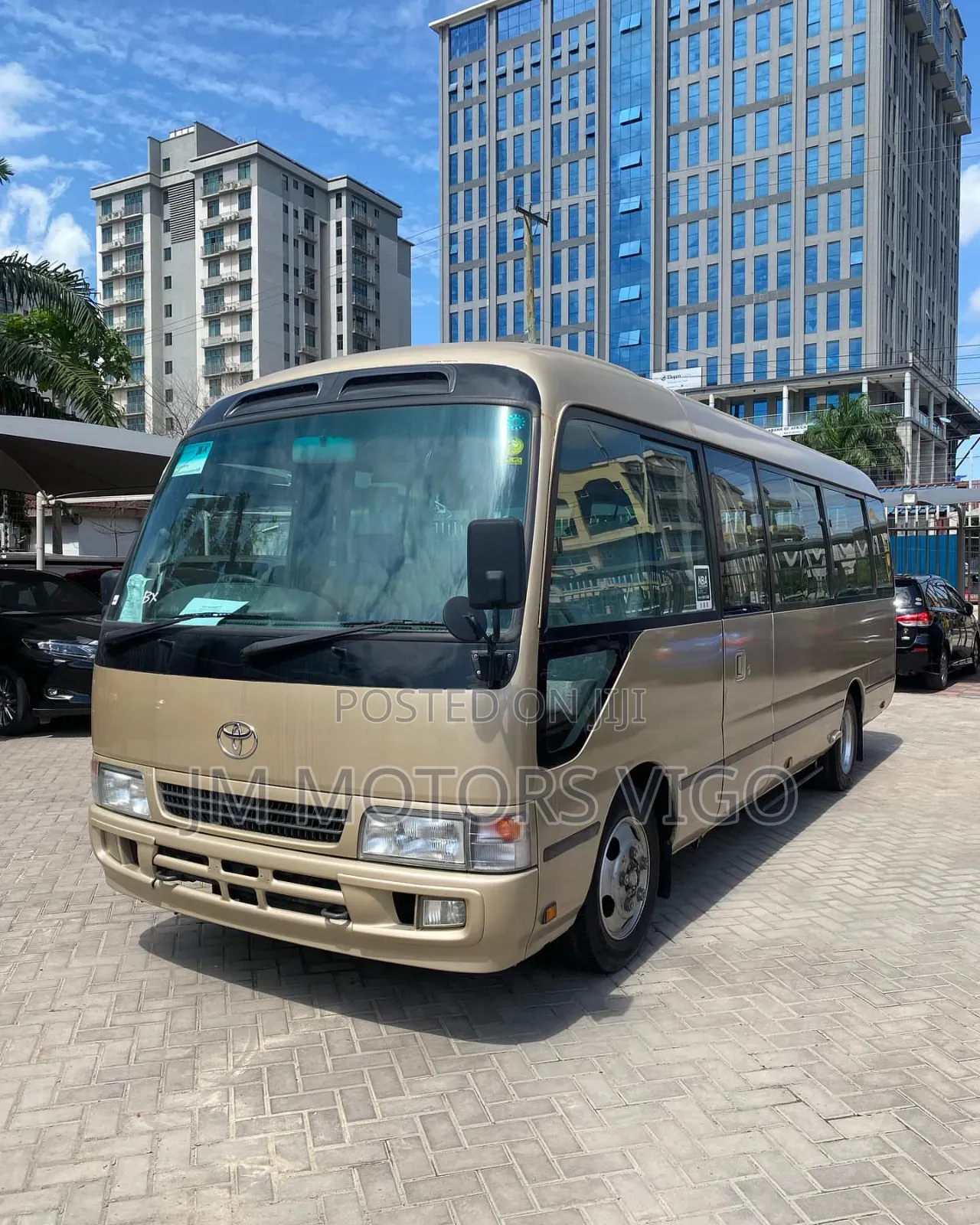 Toyota Coaster 2006 Beige