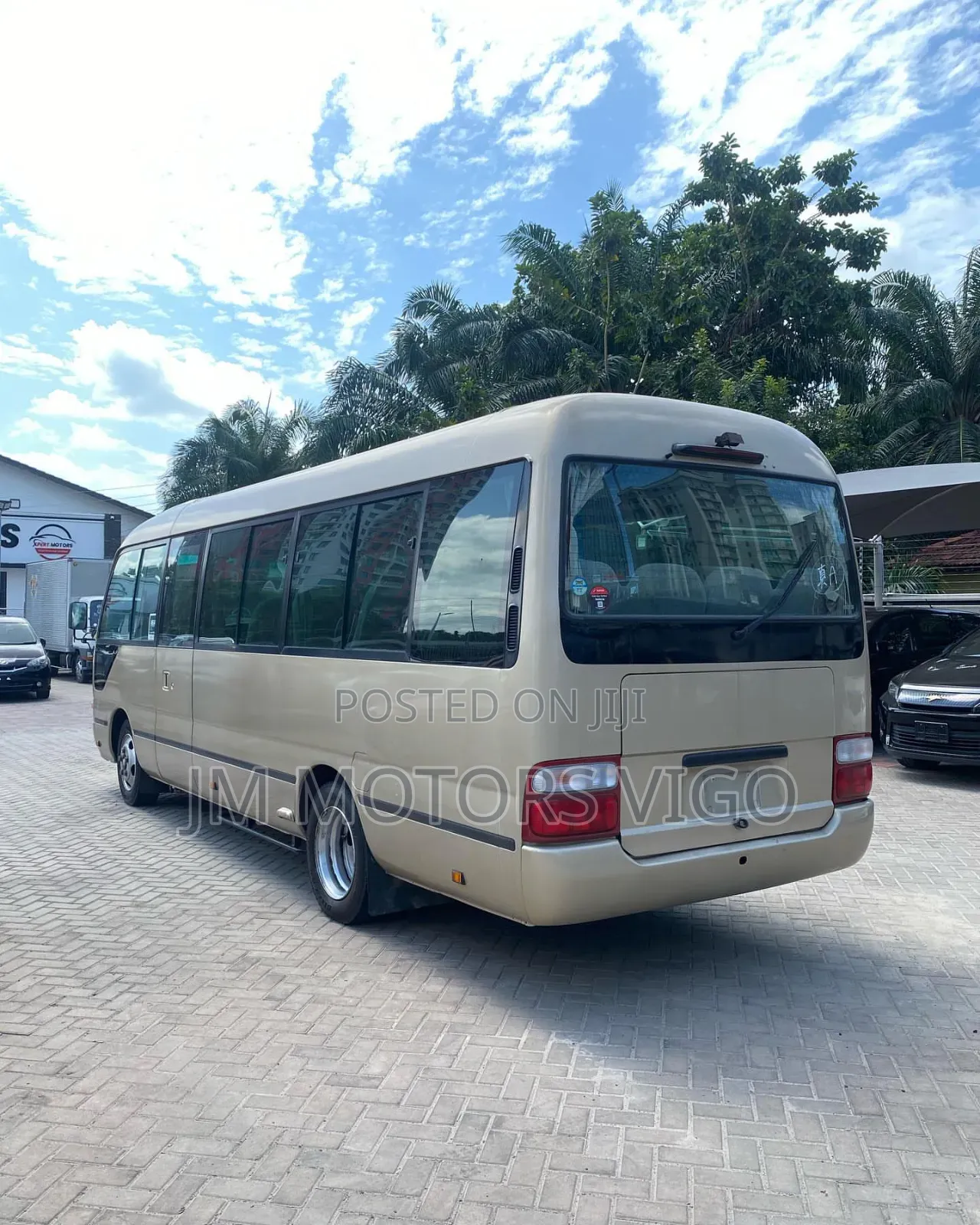 Toyota Coaster 2006 Beige