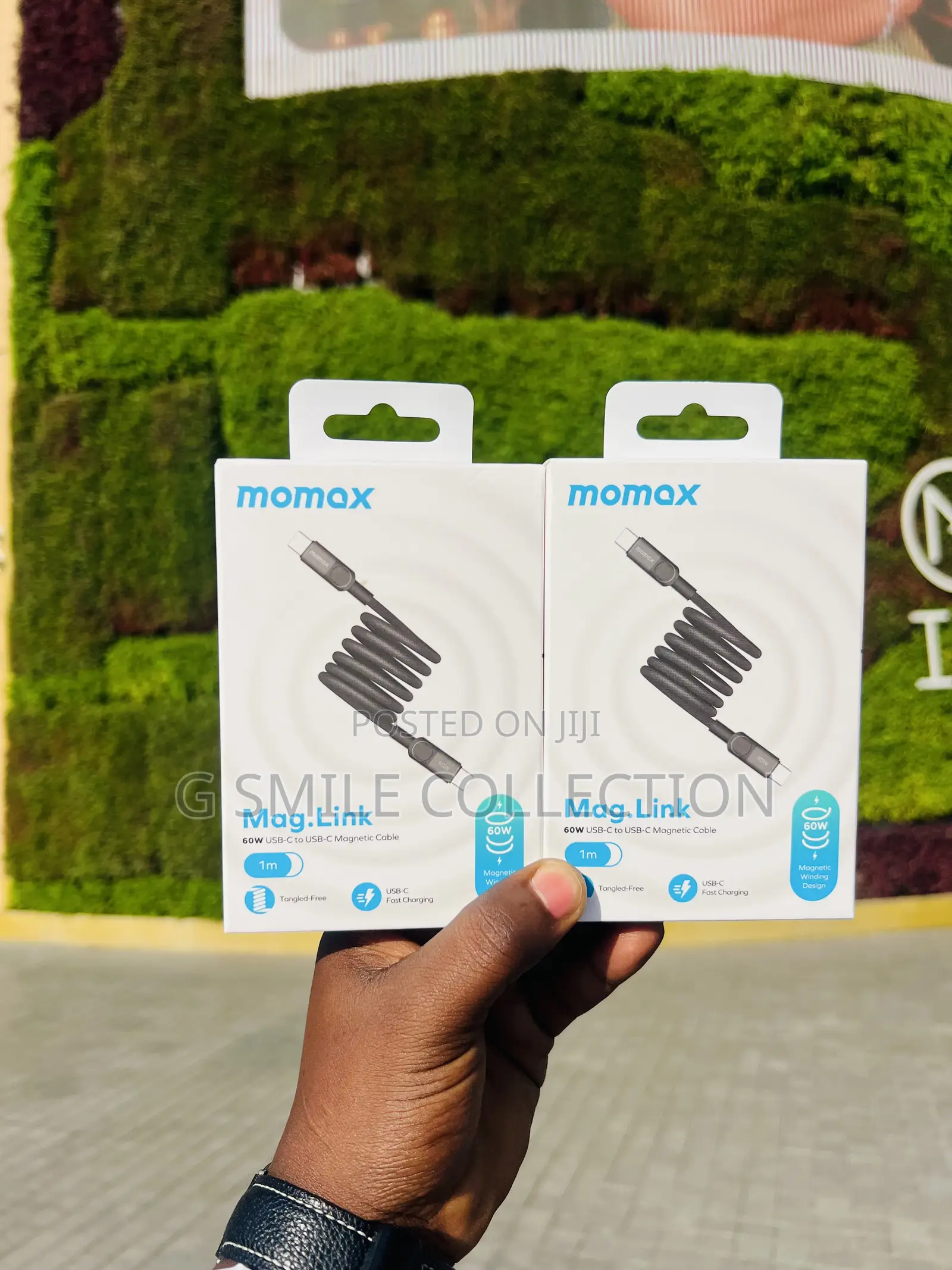 Momax Mag Link 60w Usb -C to Usb C Magnetic Cable 1m