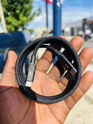 Momax Mag Link 60w Usb -C to Usb C Magnetic Cable 1m