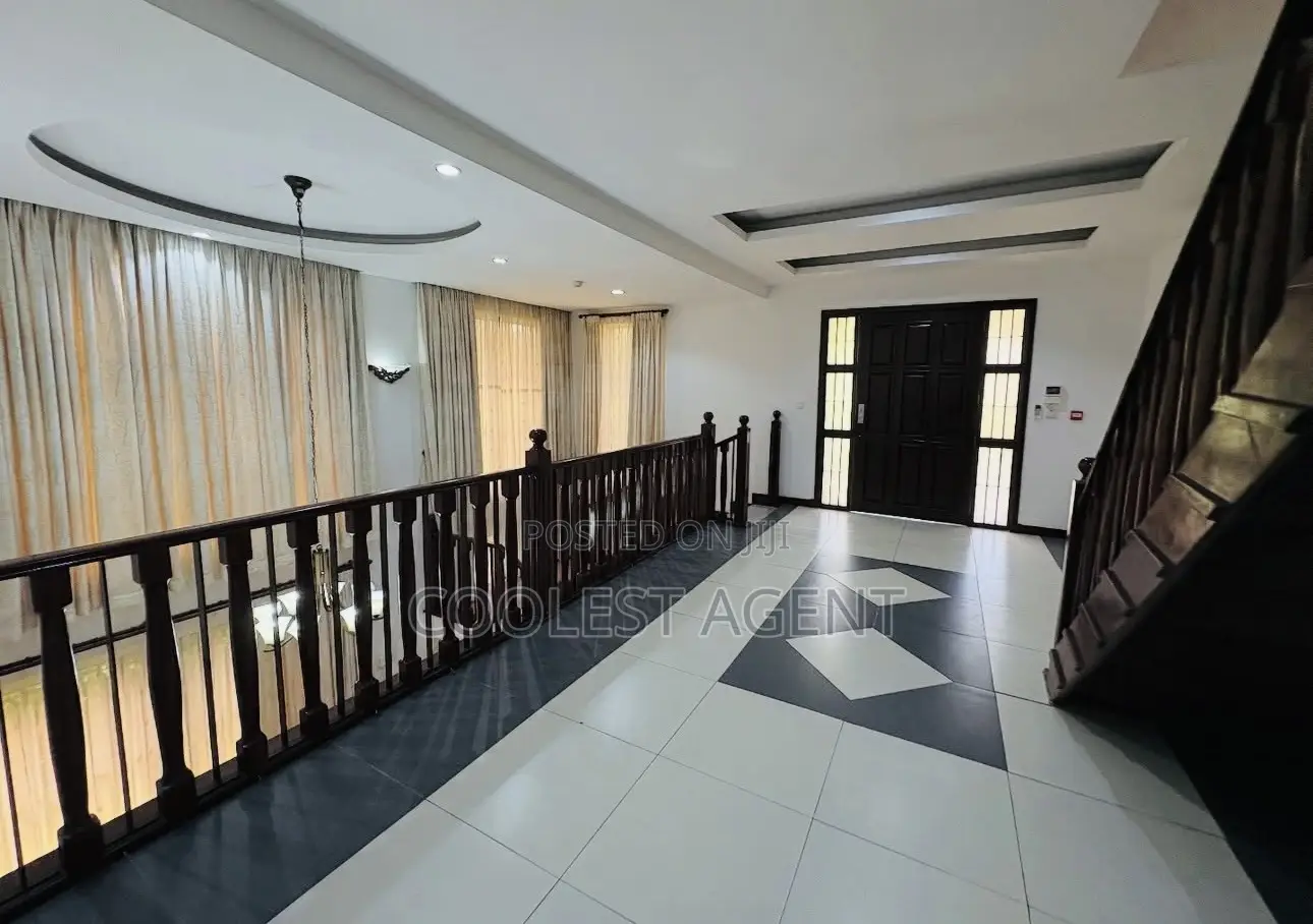Furnished 4bdrm Villa in Coolest Estate, Oyster Bay for rent