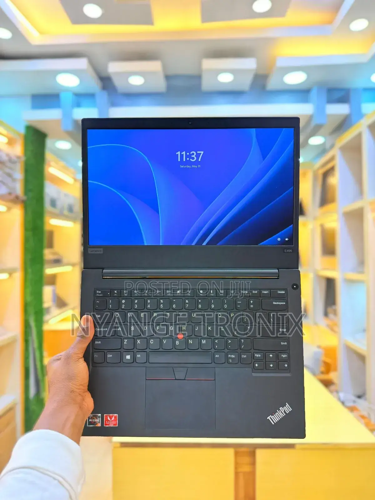 Laptop Lenovo 12GB AMD Ryzen 5 HDD+SSD 512GB