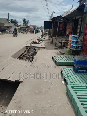 Fremu 35+Ukumbi Zinauzwa Bilion 4.5 Ukonga Moshibar Location