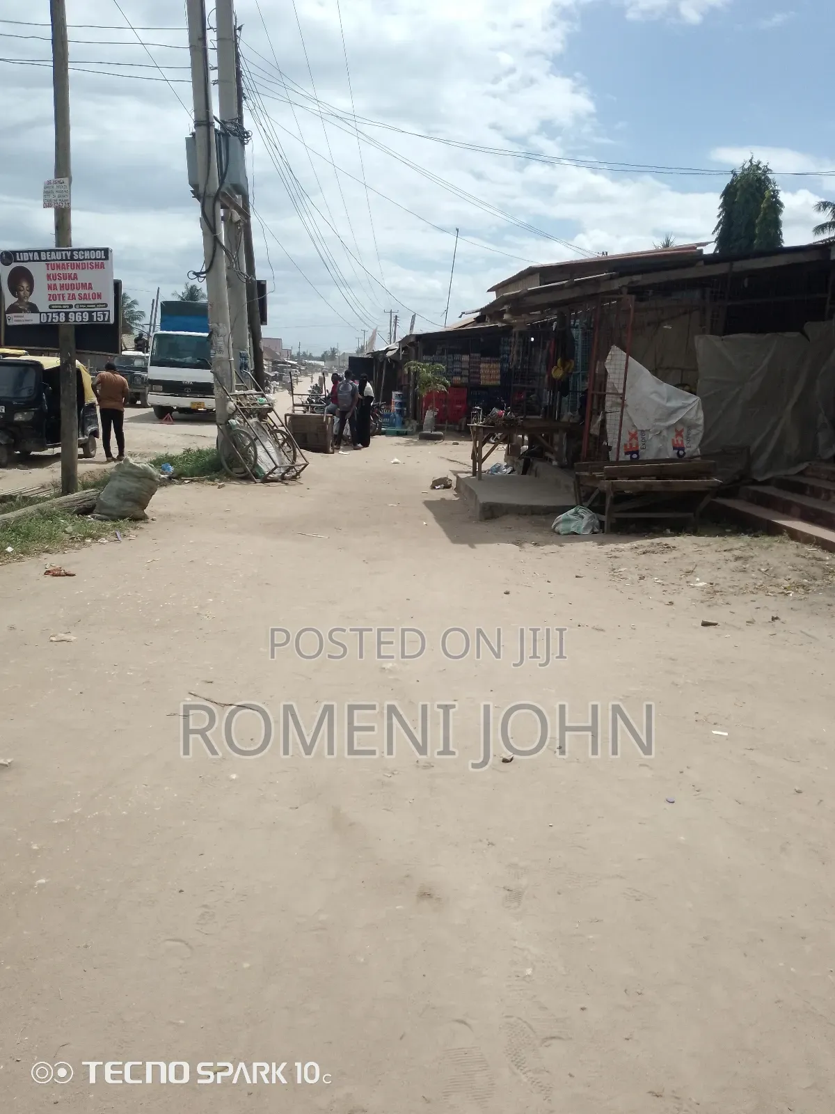 Fremu 35+Ukumbi Zinauzwa Bilion 4.5 Ukonga Moshibar Location