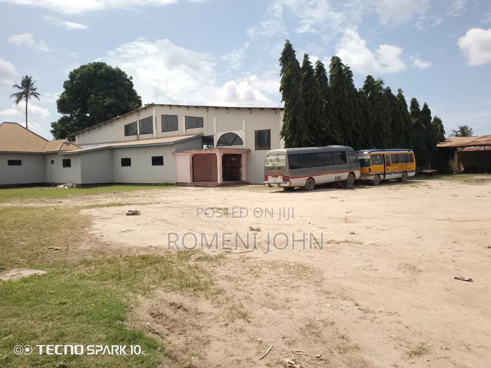 Fremu 35+Ukumbi Zinauzwa Bilion 4.5 Ukonga Moshibar Location