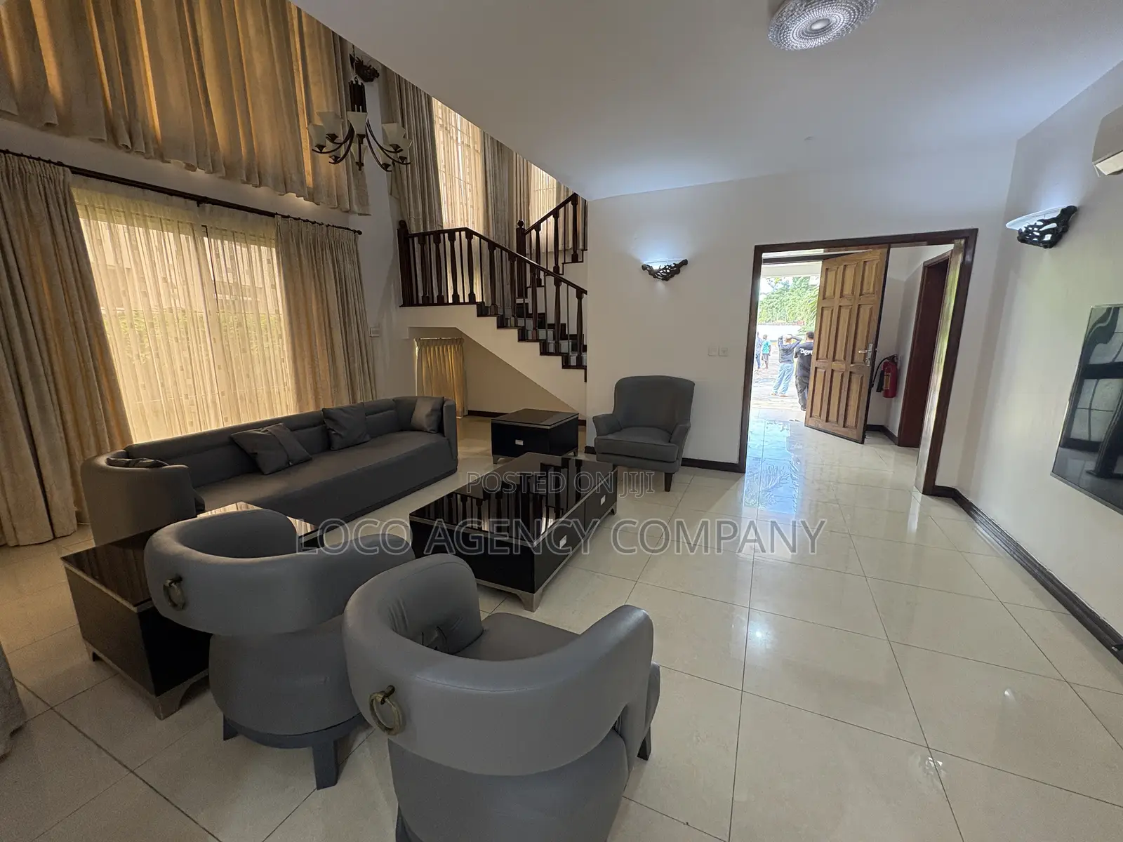 Furnished 5bdrm Villa in Trusted Real Estate, Oyster Bay for rent
