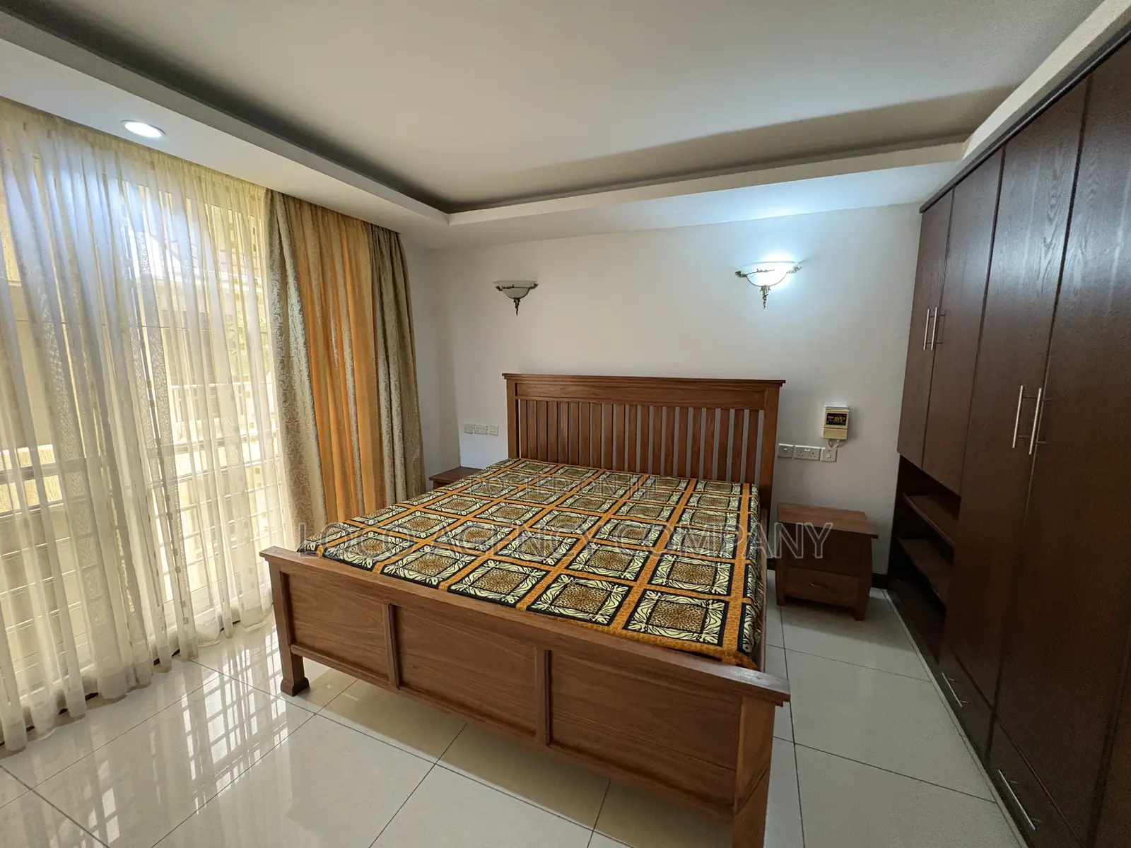 Furnished 5bdrm Villa in Trusted Real Estate, Oyster Bay for rent