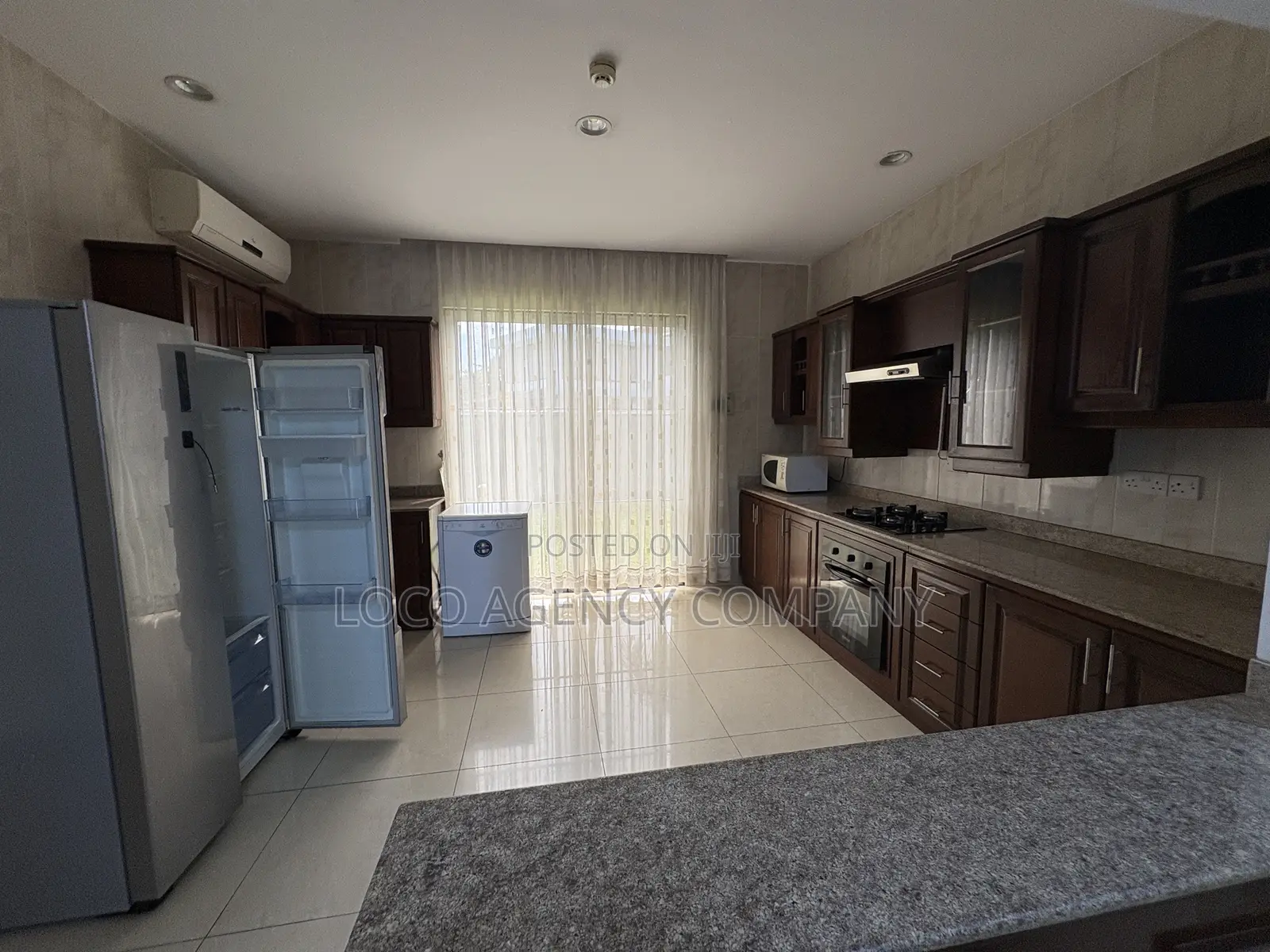 Furnished 5bdrm Villa in Trusted Real Estate, Oyster Bay for rent