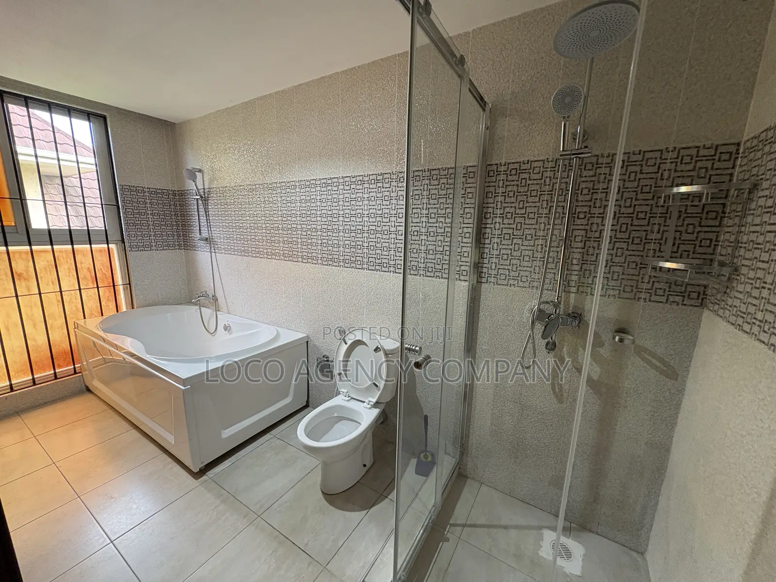 Furnished 5bdrm Villa in Trusted Real Estate, Oyster Bay for rent