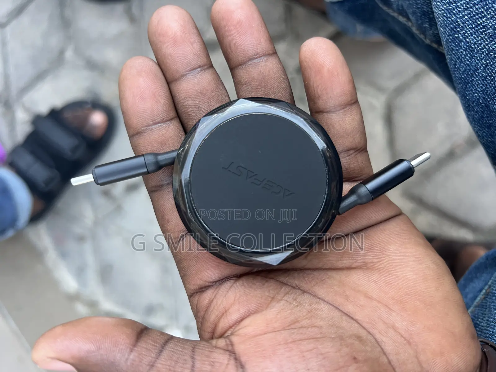Acewire Pro | Usb-C to Usb-C Dual Retraction Charging Data
