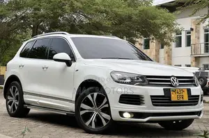 Volkswagen Touareg TDI Executive 2013 White