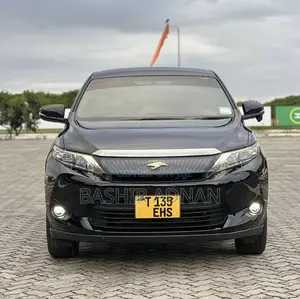 Photo - Toyota Harrier 2.0 2017 Black