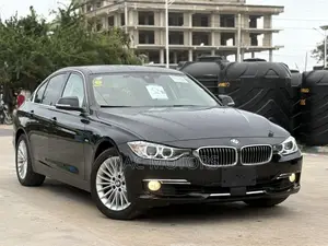 BMW 3 Series 320i RWD 2013 Black