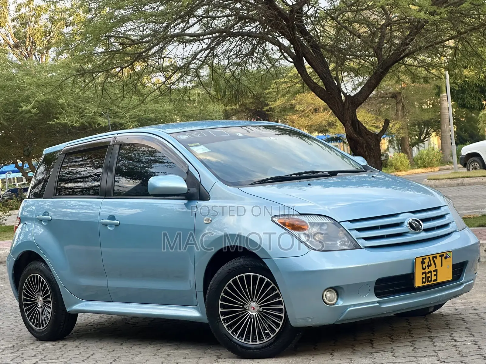 Toyota IST 2005 Blue