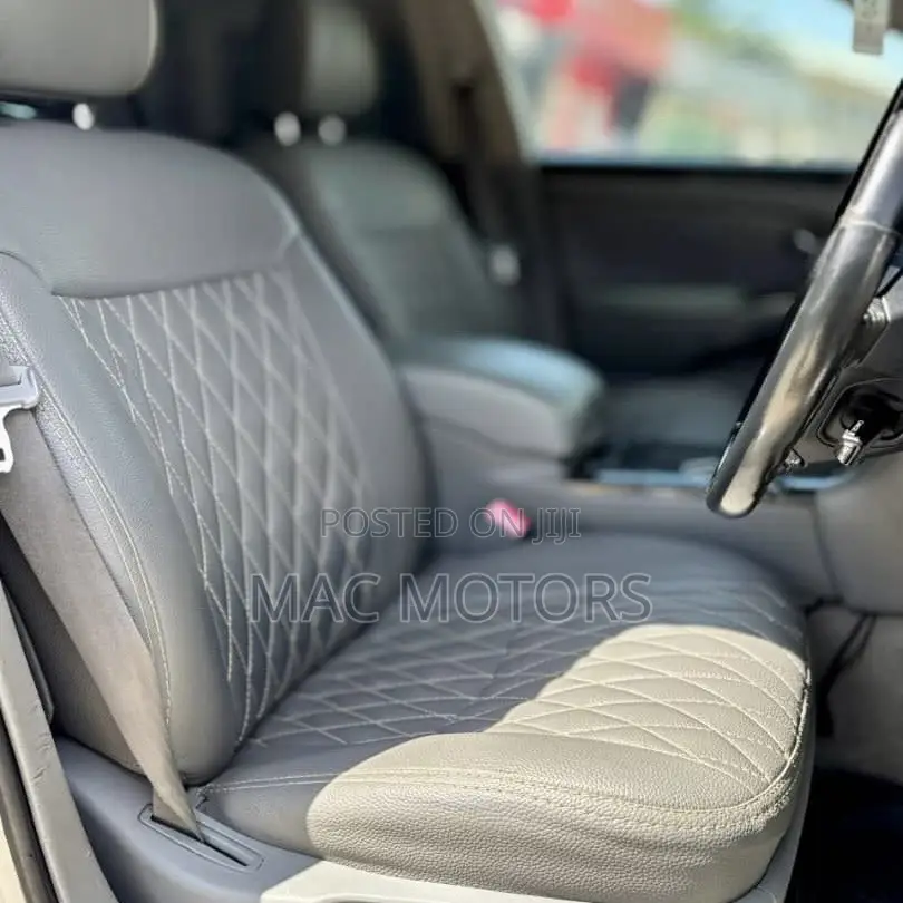 Toyota Crown 2004 Silver