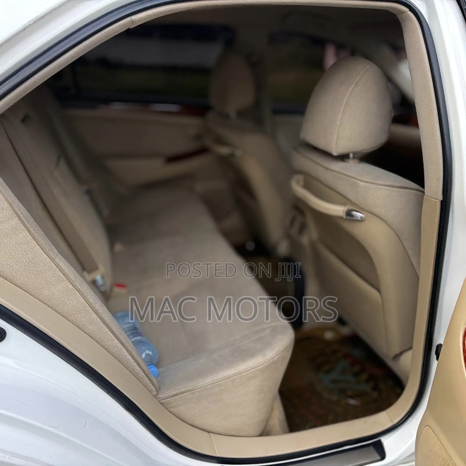 Toyota Crown Royale 2005 White