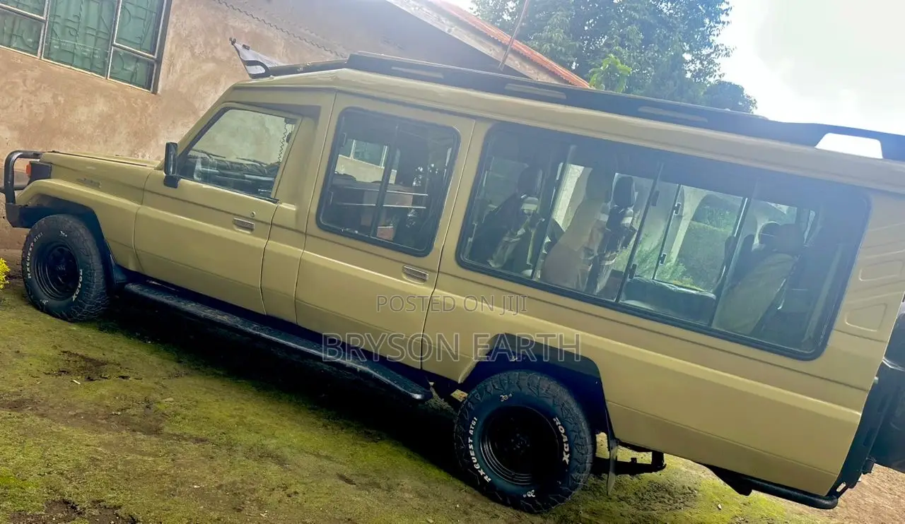 Toyota Land Cruiser 1995 Beige