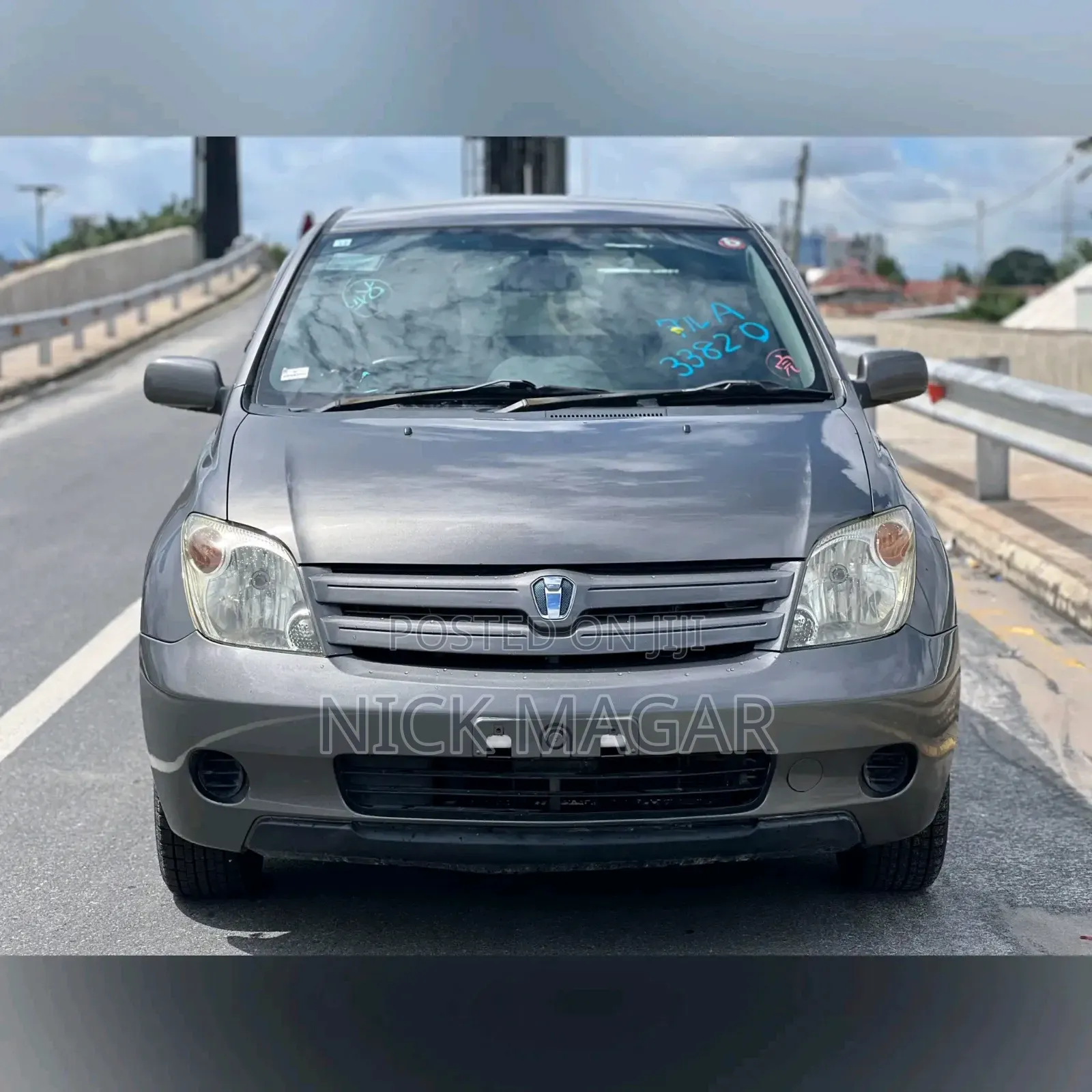 Toyota IST 2005 Gray