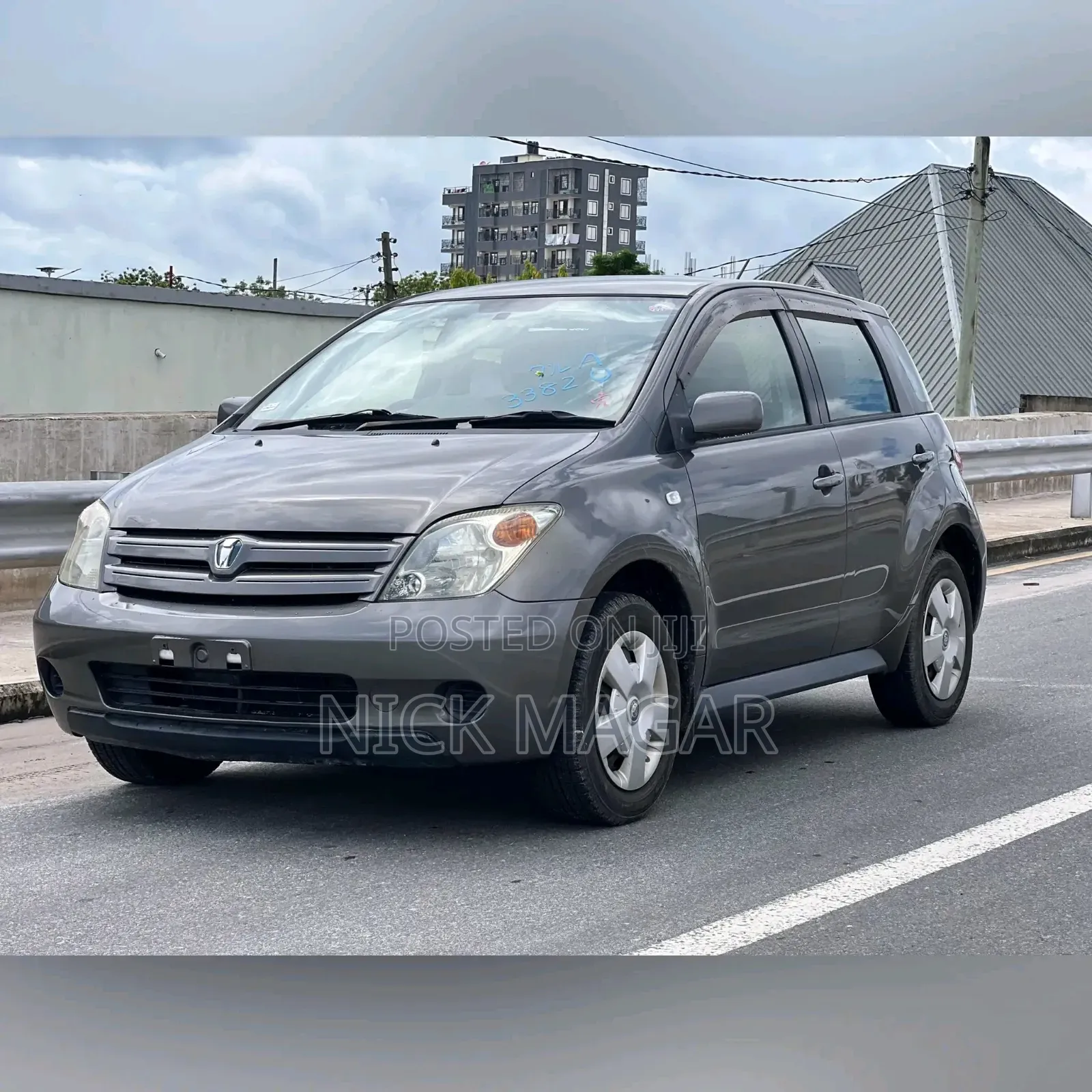 Toyota IST 2005 Gray