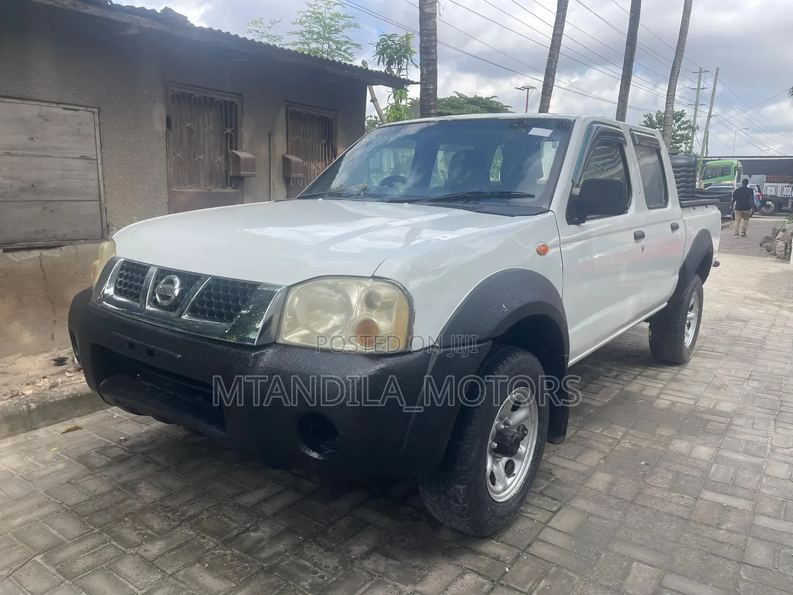 Nissan Hardbody 2400i Double Cab 4x4 2005 White