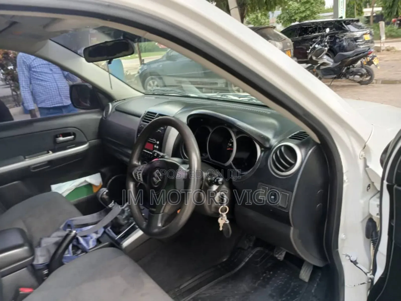 Suzuki Grand Vitara 2015 White