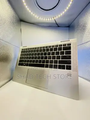 Laptop HP EliteBook 1030 8GB Intel Core I5 SSD 256GB