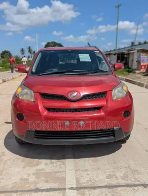 Toyota IST 2010 Red