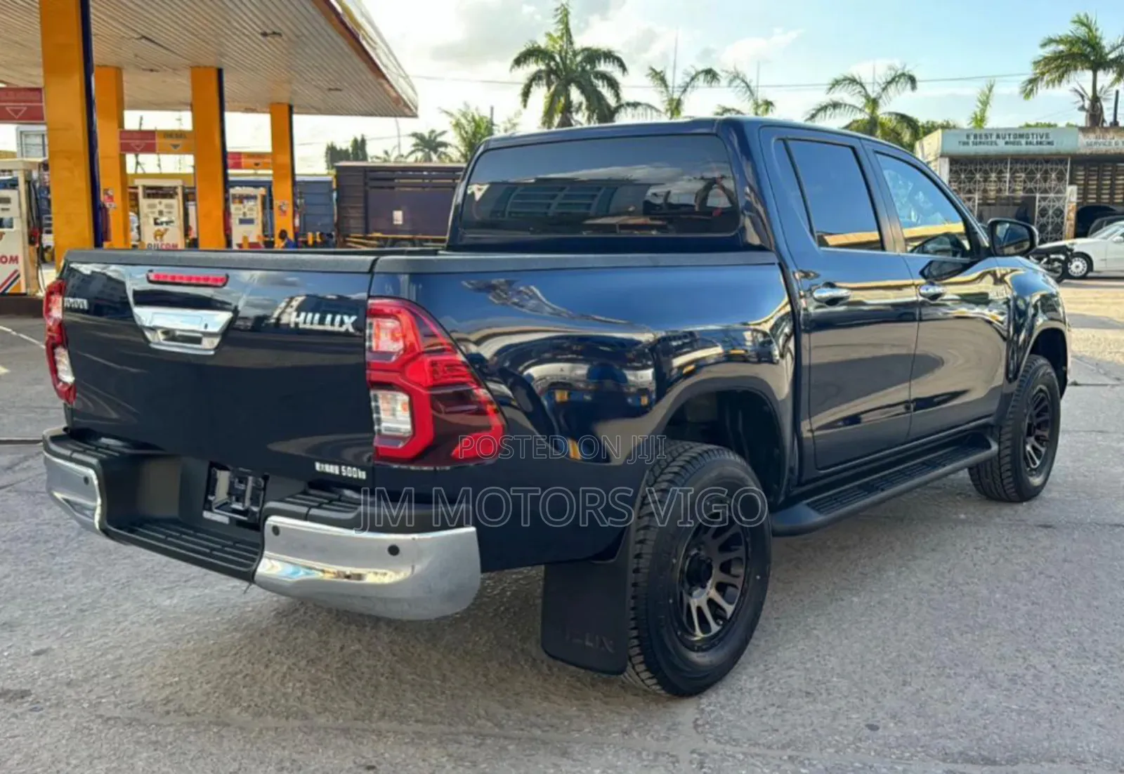 Toyota Hilux 2021 Blue