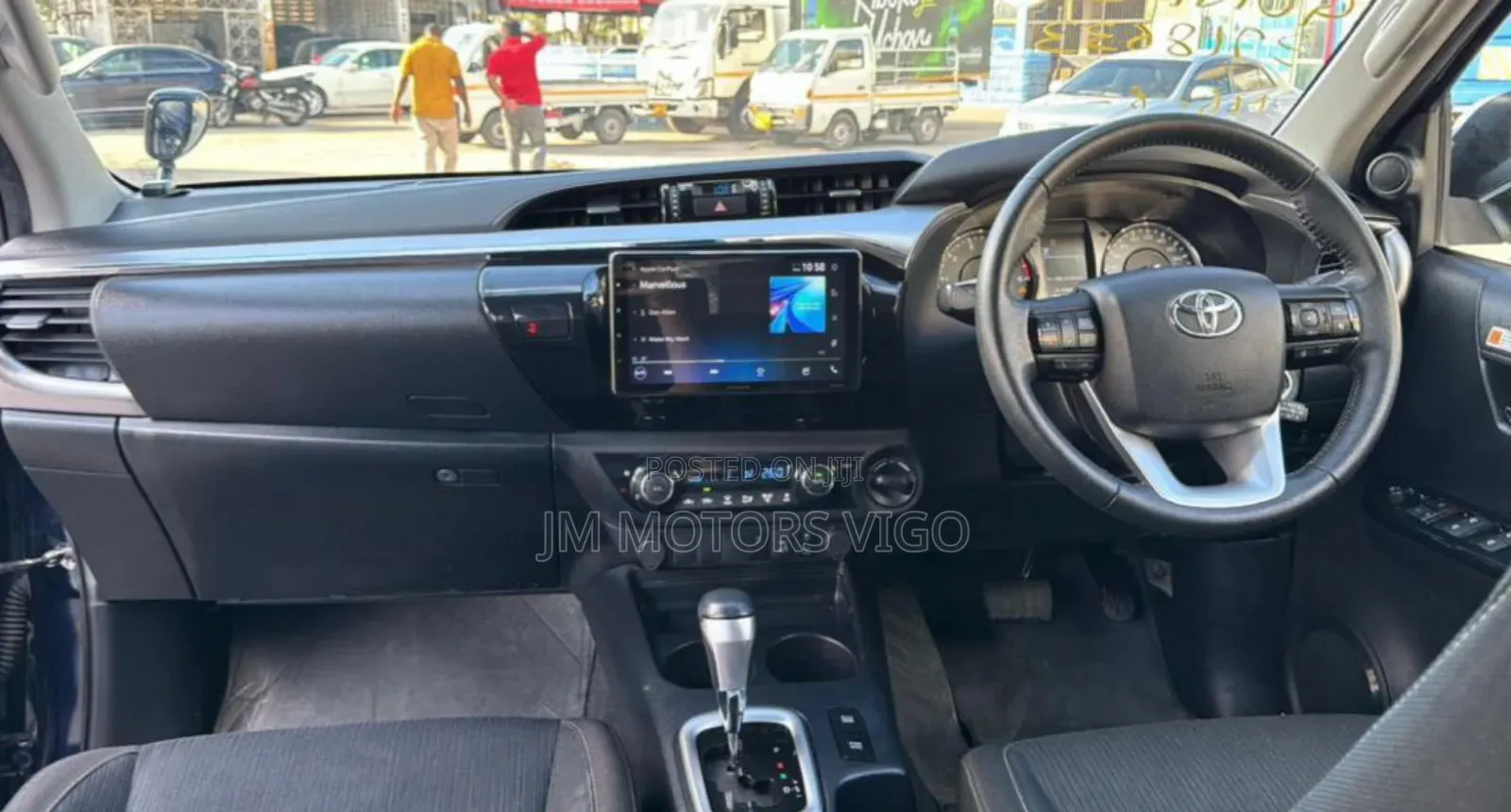 Toyota Hilux 2021 Blue