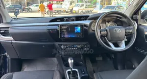 Toyota Hilux 2021 Blue